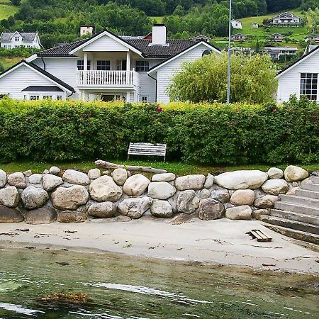 Two-Bedroom Holiday Home In Leikanger ไลคังเกอร์ ภายนอก รูปภาพ