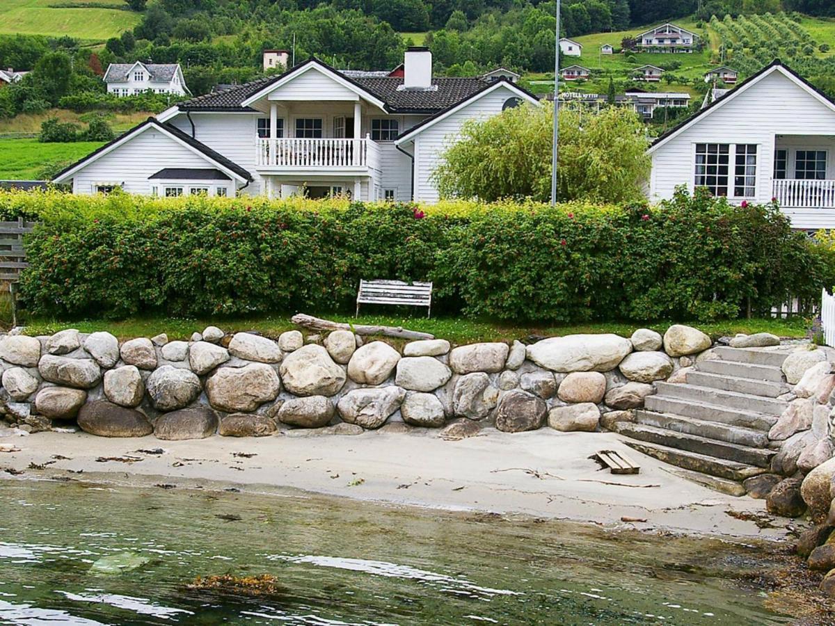 Two-Bedroom Holiday Home In Leikanger ไลคังเกอร์ ภายนอก รูปภาพ