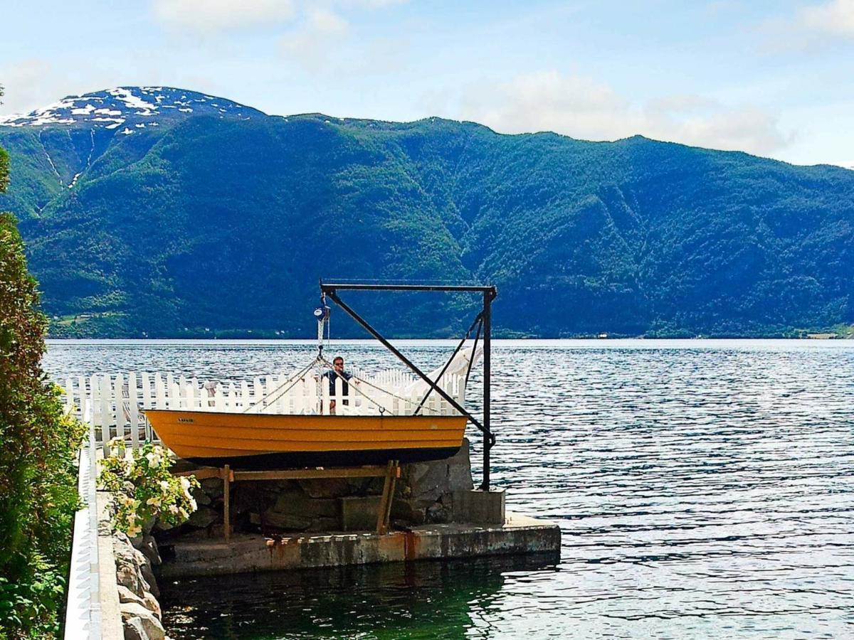 Two-Bedroom Holiday Home In Leikanger ไลคังเกอร์ ภายนอก รูปภาพ